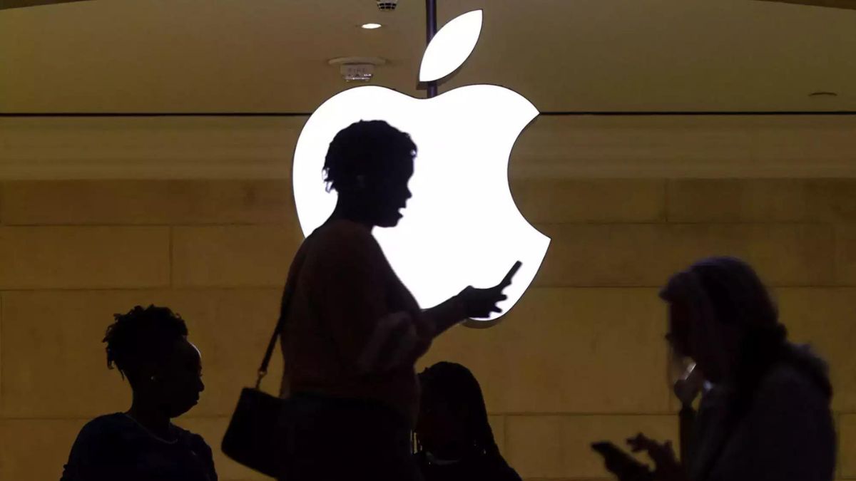 Apple Deploys Emergency Firmware Dubbed Rapid Security Response Patch in iOS or iPad